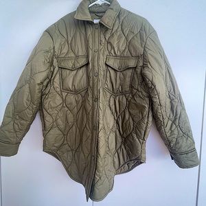 Aritzia Wilfred Free THE GANNA™ INSULATED SHIRT JACKET - Small - Olive Green